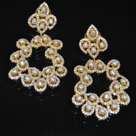 Pearl Artwork Earrings in Gold